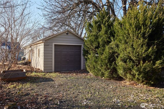 123 E Maple Street, Walla Walla, WA 99362