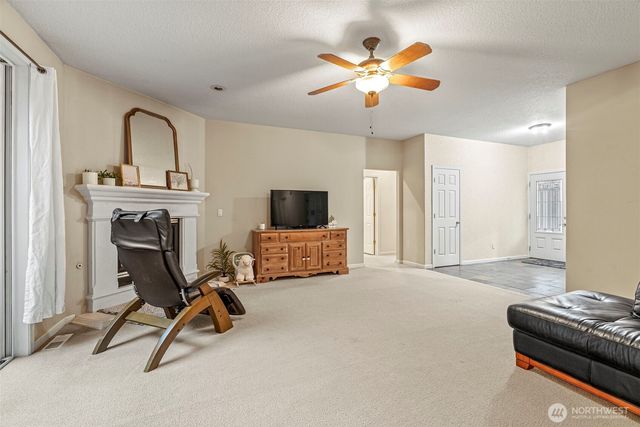 111 Sweet Birch Drive, Longview, WA 98632