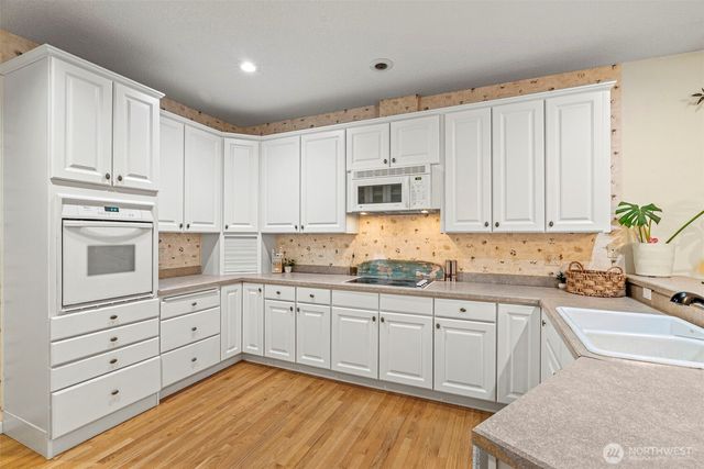 111 Sweet Birch Drive, Longview, WA 98632