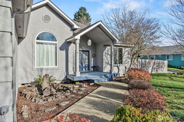 111 Sweet Birch Drive, Longview, WA 98632