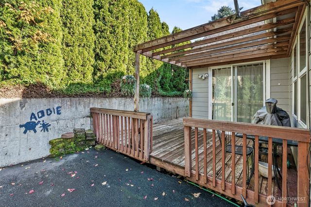 111 Sweet Birch Drive, Longview, WA 98632