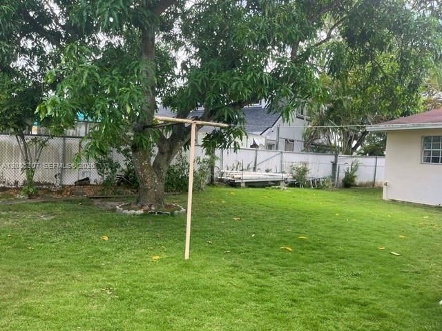 17861 SW 112th Place, Miami, FL 33157