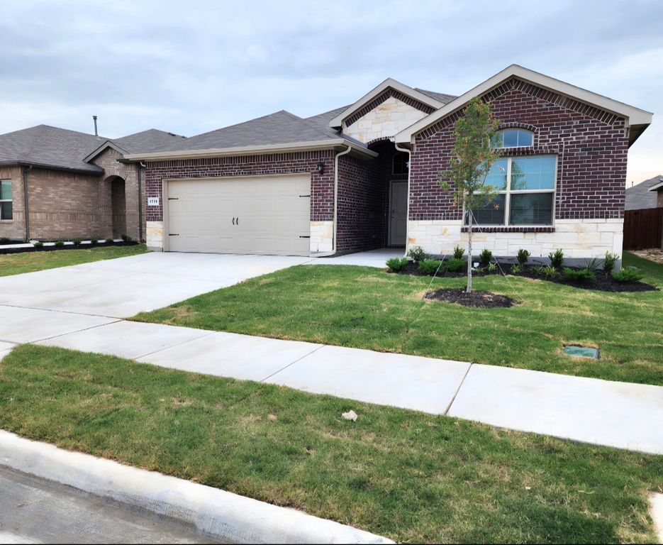 8536 Big Apple Drive, Fort Worth, TX 76179