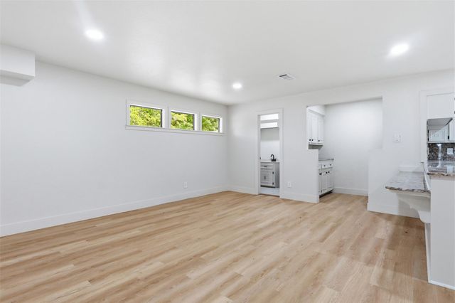 190 Dawns Edge Drive, Conroe, TX 77356