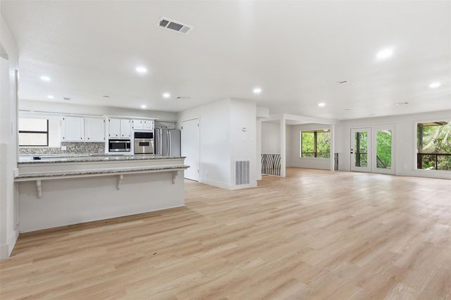 190 Dawns Edge Drive, Conroe, TX 77356