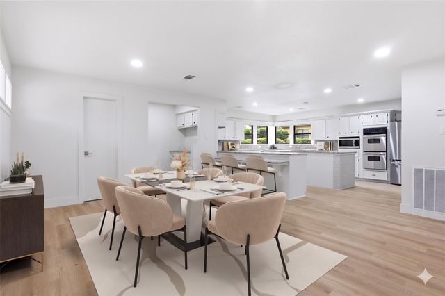 190 Dawns Edge Drive, Conroe, TX 77356