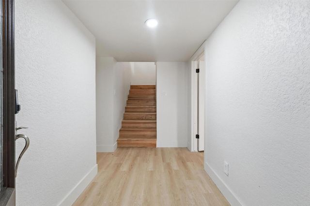 190 Dawns Edge Drive, Conroe, TX 77356