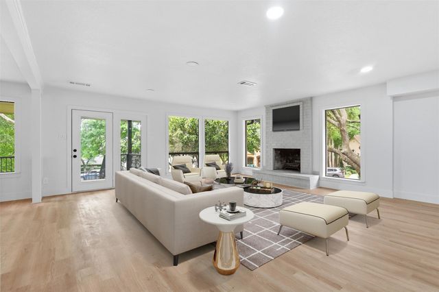 190 Dawns Edge Drive, Conroe, TX 77356