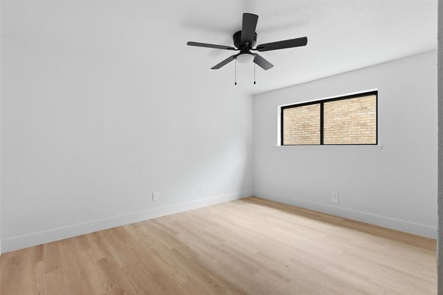 190 Dawns Edge Drive, Conroe, TX 77356