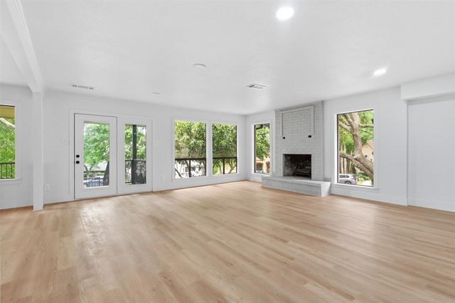 190 Dawns Edge Drive, Conroe, TX 77356