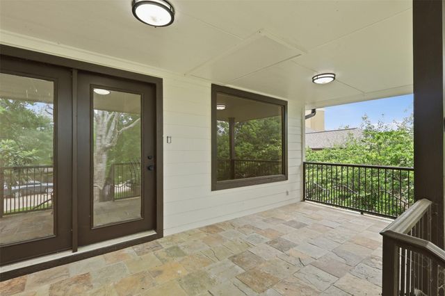 190 Dawns Edge Drive, Conroe, TX 77356