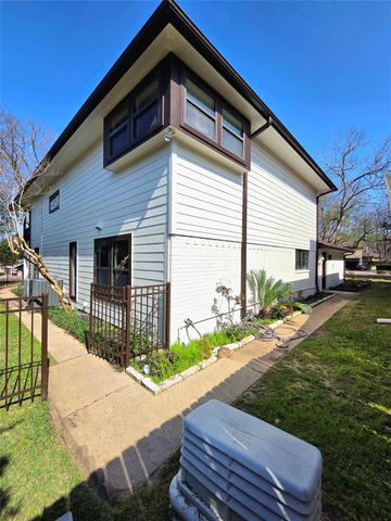 190 Dawns Edge Drive, Conroe, TX 77356