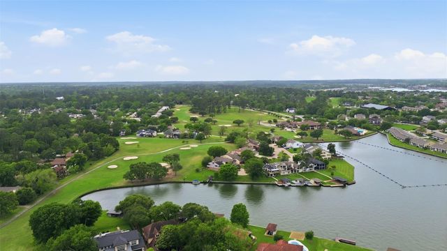 190 Dawns Edge Drive, Conroe, TX 77356