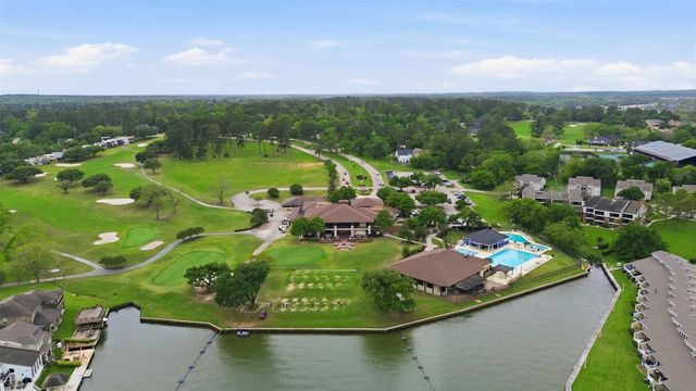 190 Dawns Edge Drive, Conroe, TX 77356