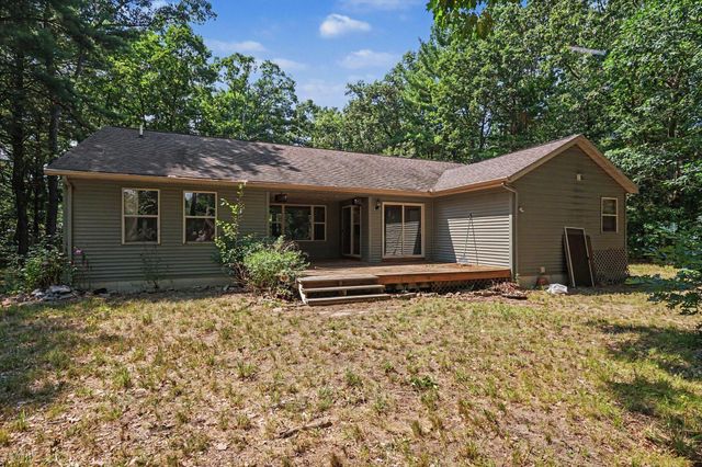 416 E River Road, Dalton Twp, MI 49445