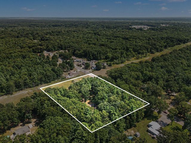 416 E River Road, Dalton Twp, MI 49445