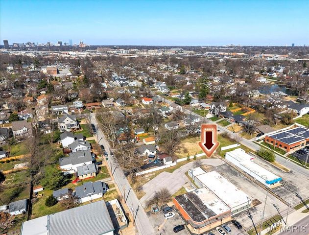 2652 Ruth Avenue, St Louis, MO 63144