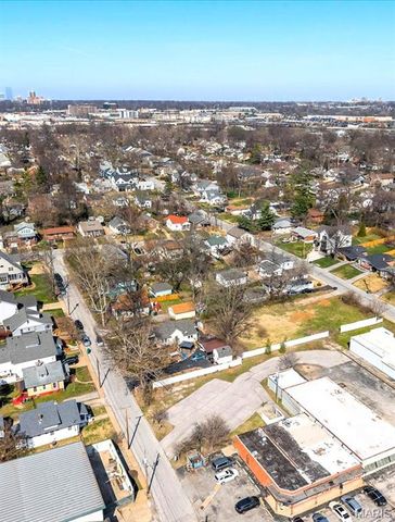 2652 Ruth Avenue, St Louis, MO 63144
