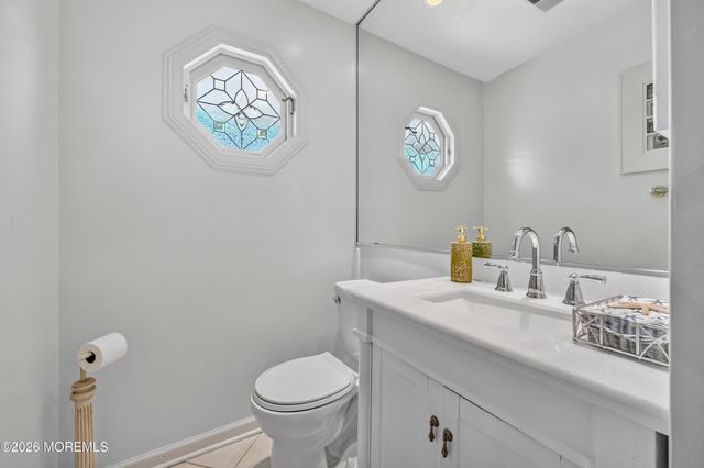 77 Wellington Road, Freehold, NJ 07728
