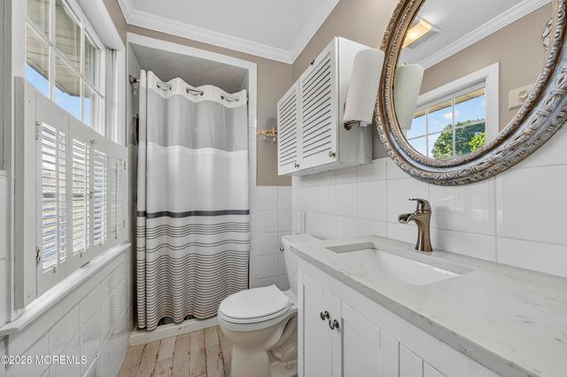 77 Wellington Road, Freehold, NJ 07728