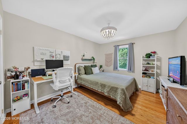 77 Wellington Road, Freehold, NJ 07728
