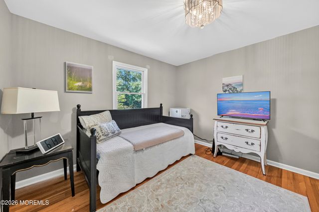 77 Wellington Road, Freehold, NJ 07728