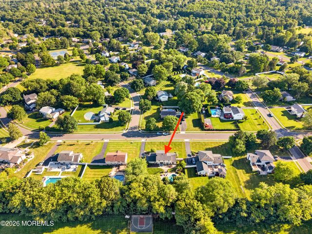 77 Wellington Road, Freehold, NJ 07728