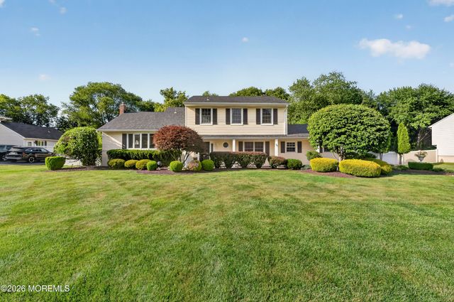77 Wellington Road, Freehold, NJ 07728