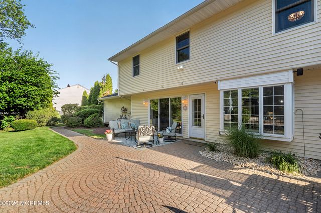 77 Wellington Road, Freehold, NJ 07728