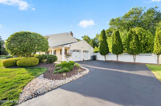 77 Wellington Road, Freehold, NJ 07728