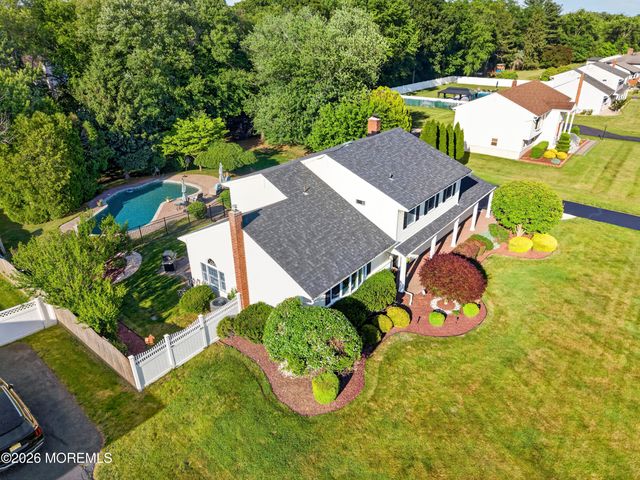 77 Wellington Road, Freehold, NJ 07728