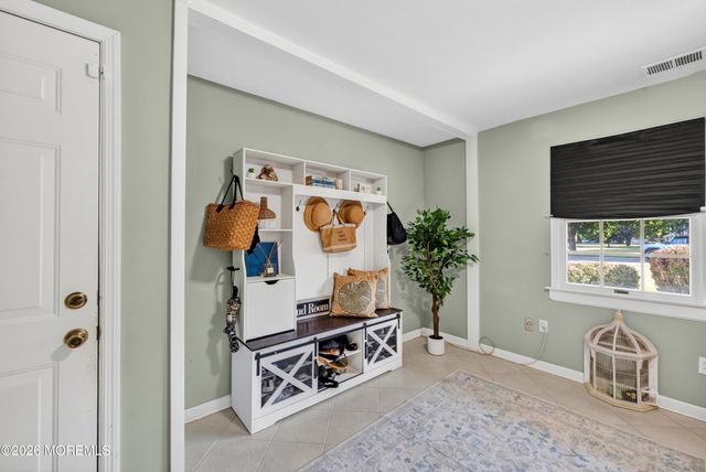 77 Wellington Road, Freehold, NJ 07728