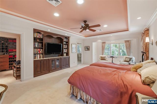 7 Douglas Terrace, Woodcliff Lake, NJ 07677