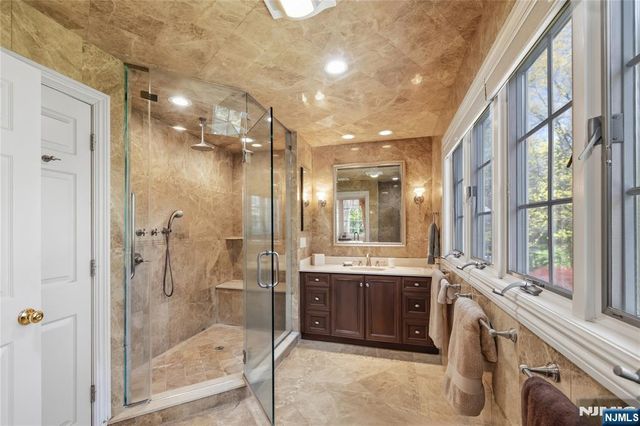 7 Douglas Terrace, Woodcliff Lake, NJ 07677