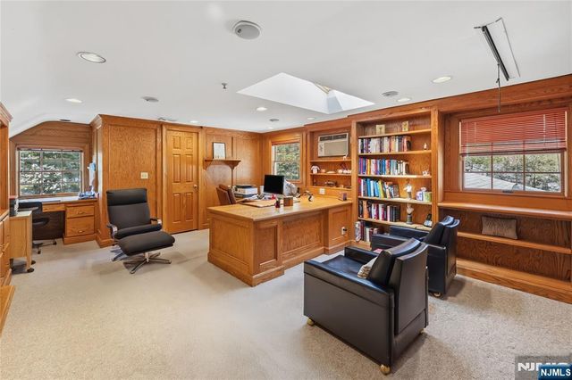 7 Douglas Terrace, Woodcliff Lake, NJ 07677