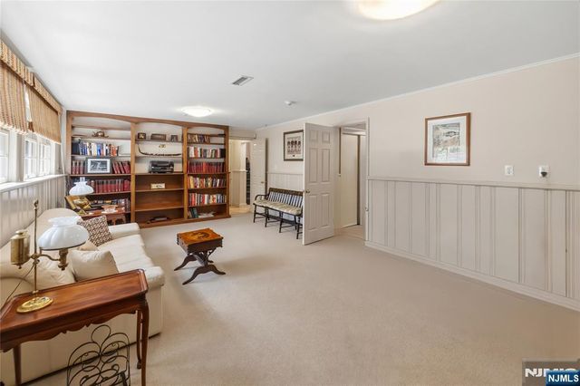 7 Douglas Terrace, Woodcliff Lake, NJ 07677