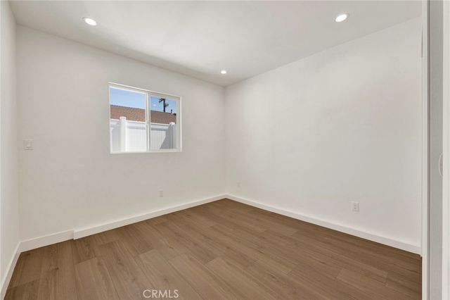 22542 Roscoe Boulevard, West Hills, CA 91304