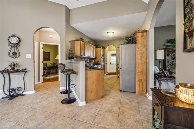 6105 FRANCES WOOD DR, Bartlett, TN 38135