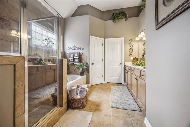 6105 FRANCES WOOD DR, Bartlett, TN 38135