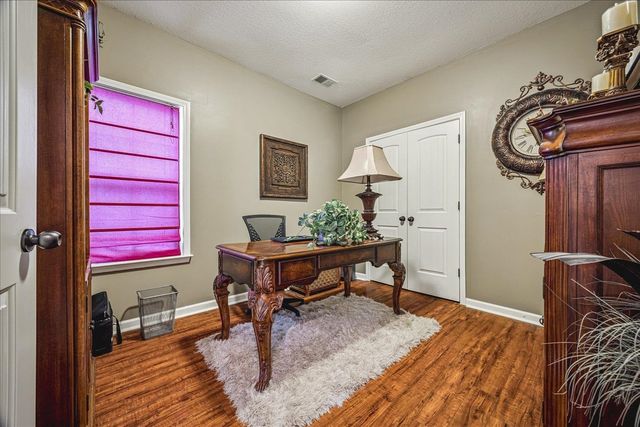 6105 FRANCES WOOD DR, Bartlett, TN 38135