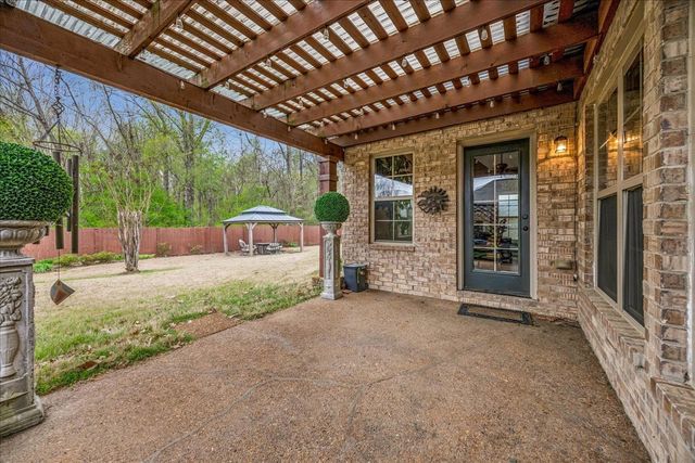 6105 FRANCES WOOD DR, Bartlett, TN 38135