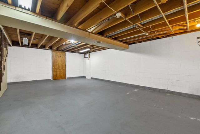 W4103 Woodland DRIVE, Lake Geneva, WI 53147