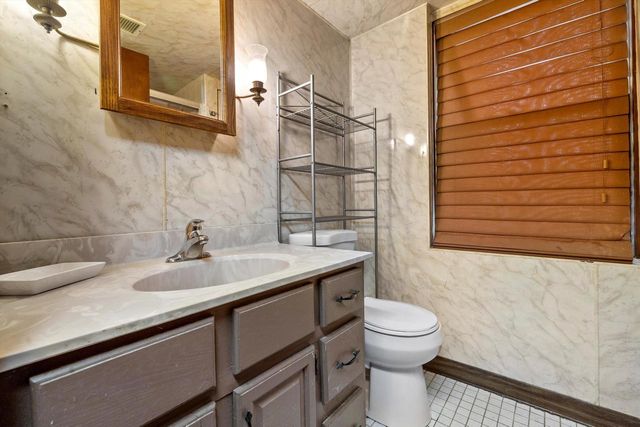 W4103 Woodland DRIVE, Lake Geneva, WI 53147