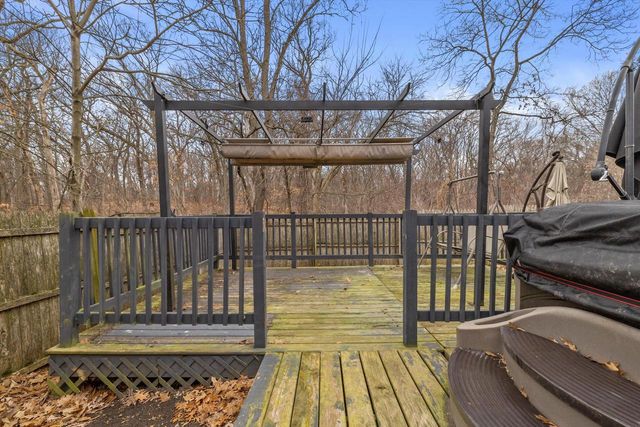 W4103 Woodland DRIVE, Lake Geneva, WI 53147