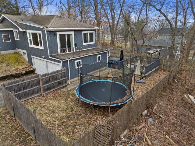 W4103 Woodland DRIVE, Lake Geneva, WI 53147