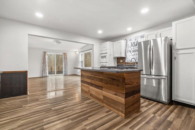 W4103 Woodland DRIVE, Lake Geneva, WI 53147