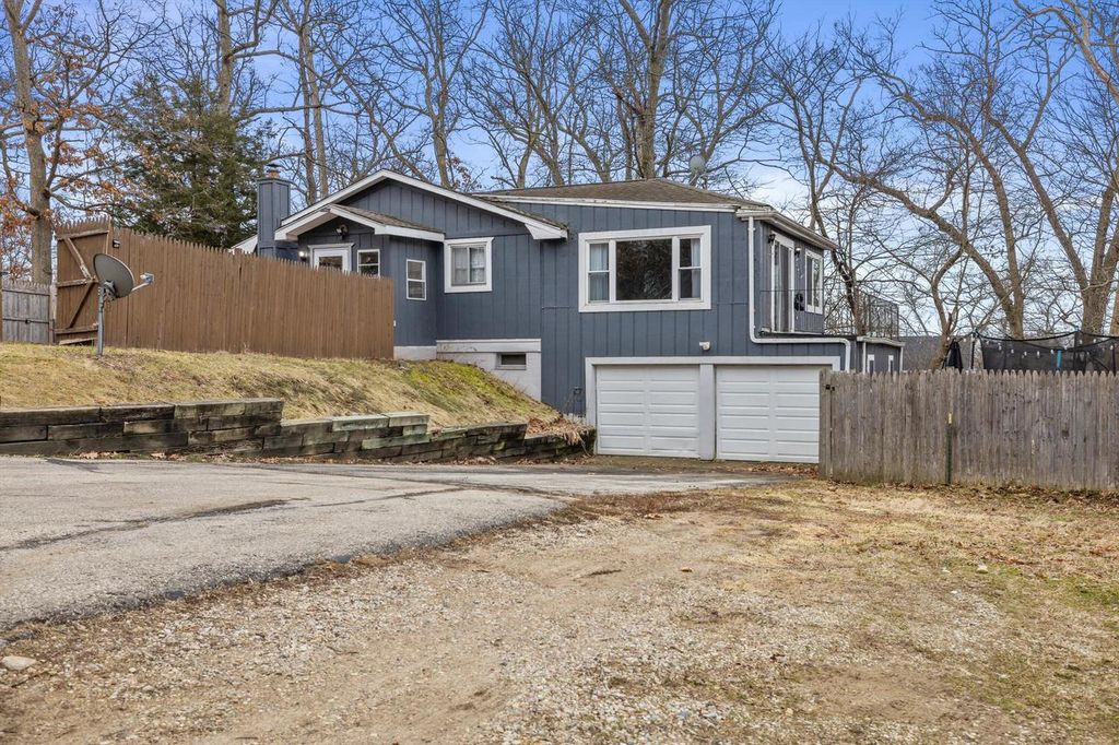 W4103 Woodland DRIVE, Lake Geneva, WI 53147