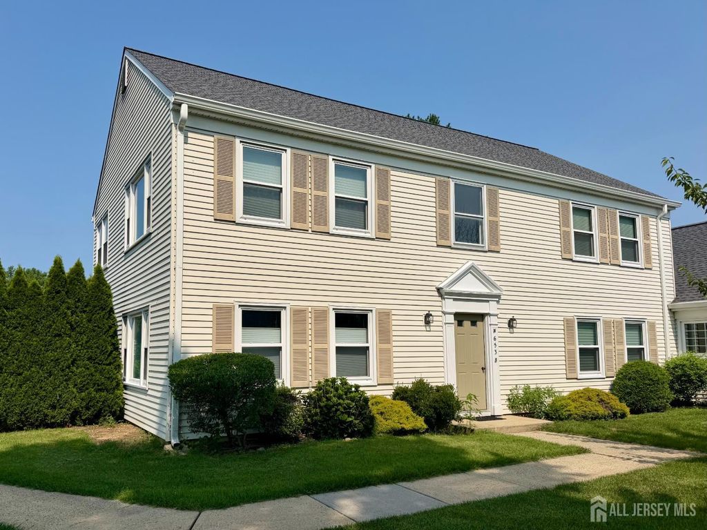 653 Yorktown Lane B, Monroe, NJ 08831
