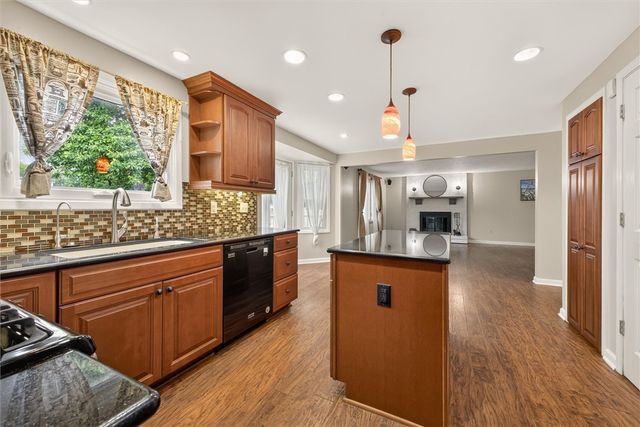 114 Kirkstone, Greece, NY 14626