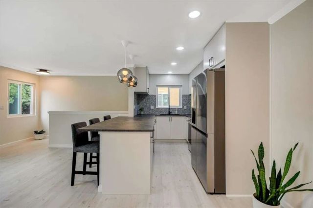 10406 Caminito Rimini, San Diego, CA 92129